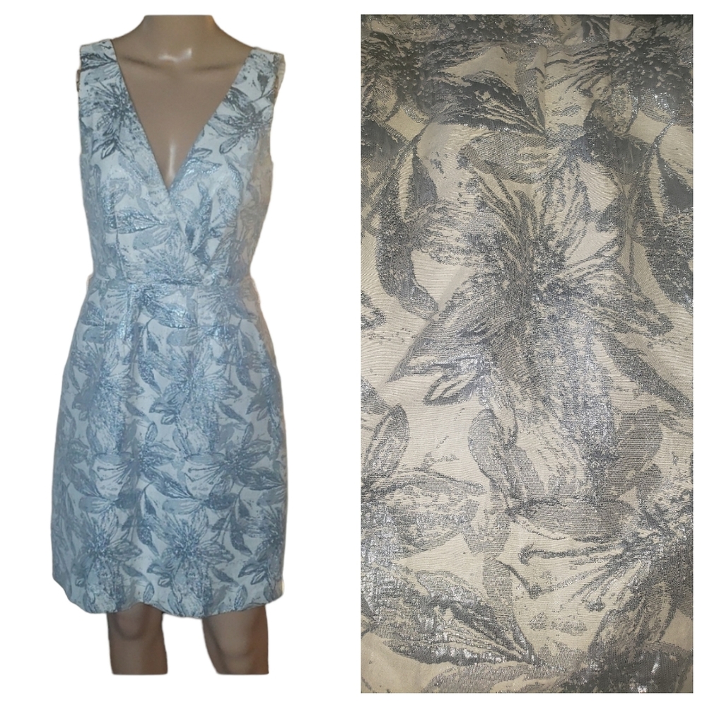 BCBGMAXAZRIA 4 painted on shimmery flower bursts polished surplice neck pockets